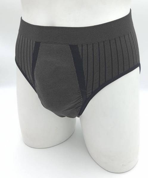 竹炭男用三角內褲