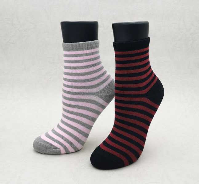 奈米竹炭條紋女襪