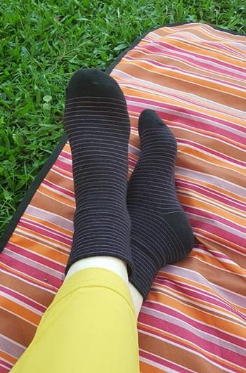 竹炭寬口條紋休閒除臭襪