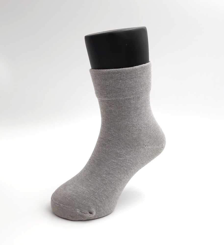 竹炭舒適無痕寬口休閒童襪